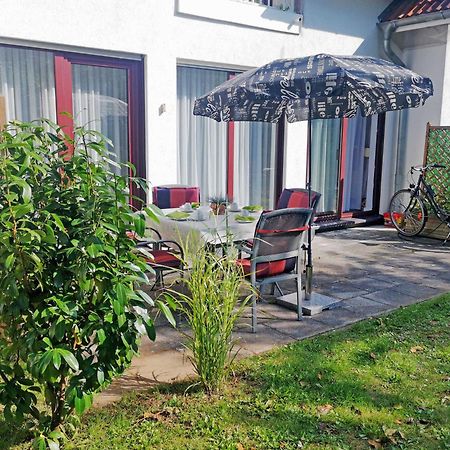 Ferienwohnung mit Terrasse Gustow  Exterior foto